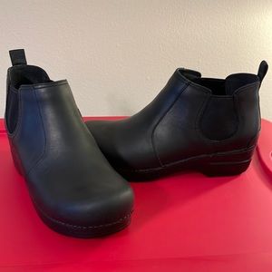 Brand New Dansko Shoes Frankie Black Oiled